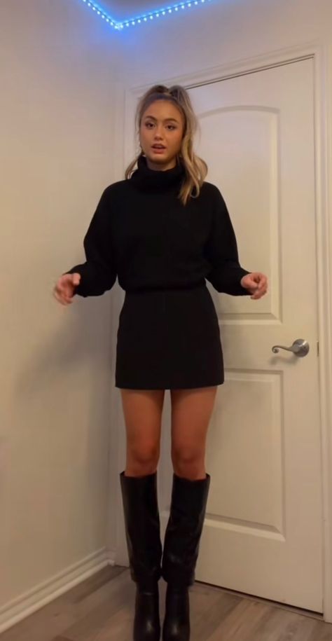 Mini Skirt Outfit Dressy, Outfit Dinner Night, Black Skirt Outfit Winter, Black Skirt Outfit, Black Mini Skirt Outfit, Dressy Winter, Black Skirt Outfits, Outfit Dinner, Dinner Night