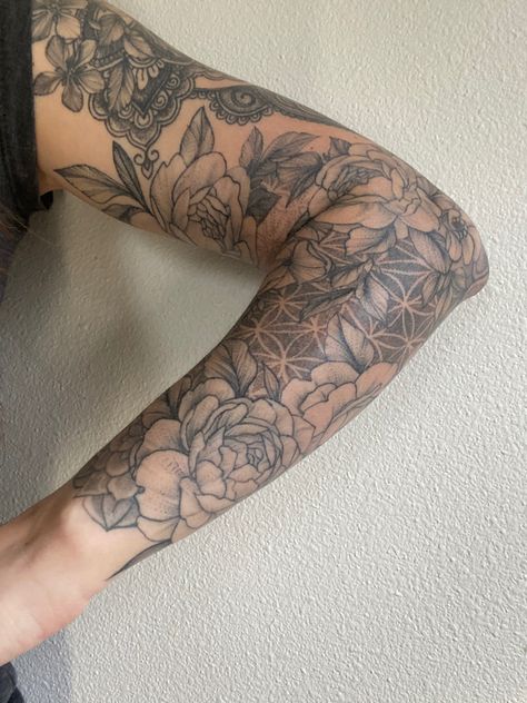 Cherry Blossom Tattoo Ideas, List Tattoo, Cherry Blossom Tattoos, Dark Feminine Tattoos, Tattoos 2022, Tattoo Sleeve Filler, Mandala Tattoo Sleeve, Tattoo Family, Ink Therapy