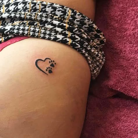 Paw Print Tattoo Ideas, Tattoo Perro, 1975 Tattoo, Cat Paw Print Tattoo, Cat Paw Tattoos, Tatoo Dog, Tiny Wrist Tattoos, Tattoos For Dog Lovers, Pawprint Tattoo