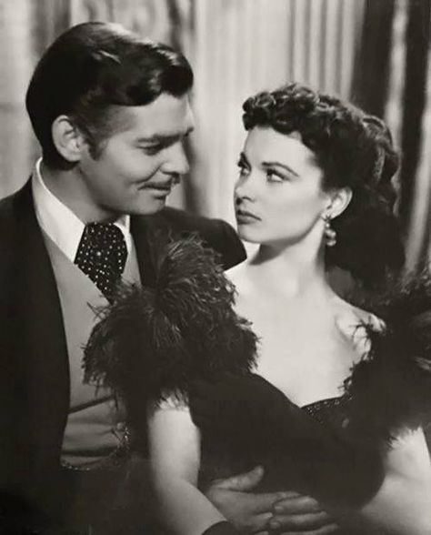 Vivien Leigh (as Scarlett O'Hara) & Clark Gable (as Rhett Butler), "Gone with the Wind" (1939) Vivien Leigh Movies, Hollywood Divas, Rhett Butler, Scarlett O'hara, Tomorrow Is Another Day, Vivien Leigh, Clark Gable, Actrices Hollywood, Movie Couples