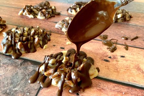 Whole30 Treats, Keto Chocolate Fudge, Keto Chocolate Chip Cookie Recipe, Pecan Clusters, Gf Treats, Low Carb Candy, Keto Chocolate Cake, Keto Chocolate Chip Cookies, Sugar Free Sweets