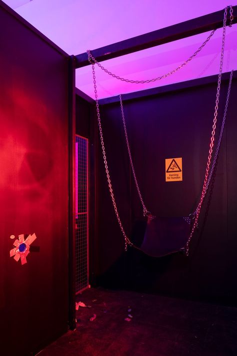 Red Room 50 Shades, Red Room Ideas, Dungeon Room, Fun Room, Nightclub Design, Secret Room, Bedroom Red, Red Room, Red Rooms