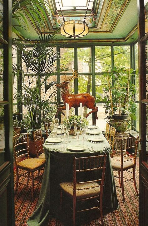 SETTING IDEA: A green house would be a beautiful setting for a photo shoot for many of the products Tropical Garden Design, Casa Patio, Casa Vintage, Green Rooms, Decor Minimalist, Breakfast Room, Outdoor Rooms, Winter Garden, Large Windows