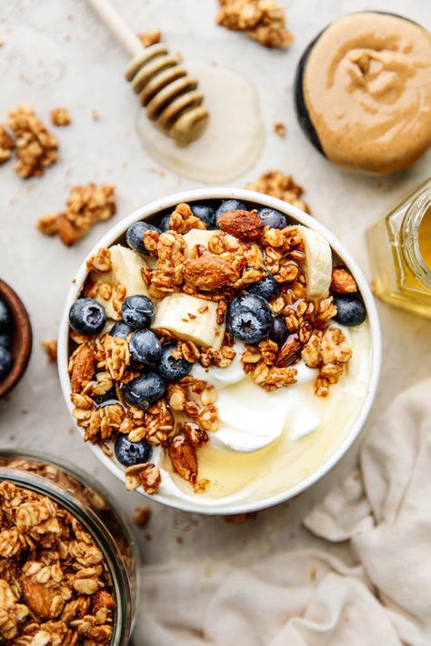 Granola Food Photography, Granola Photoshoot, Oats Photography, Granola Photography, Granola Packaging, Peanut Butter Granola Recipe, Pastry Photography, Make Your Own Granola, Water Terrarium