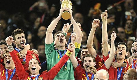 Spain National Football Team, World Cup 2010, Fifa 2014 World Cup, Spanish Football, Spain Football, World Cup Champions, Sports Website, Soccer Sports, Sports Hero