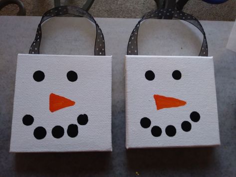 Small Canvas Christmas Ornaments, Small Canvas Art Christmas, Kids Christmas Canvas, Third Grade Christmas, Christmas Church Crafts, Canvas Snowman, Prek Christmas, Reindeer Party, Diy Christmas Canvas