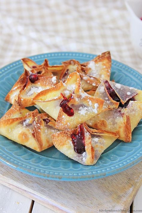 Cheesecake Wontons, Air Fryer Blueberry, Best Air Fryer Recipes, Air Fryer Recipes Dessert, Crispy Recipes, The Best Air Fryer, Wonton Recipes, Best Air Fryer, Air Fryer Oven Recipes