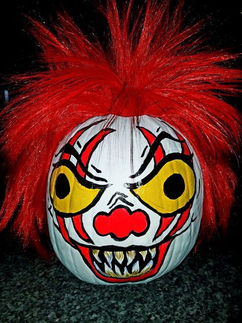 Scary clown Clown Pumpkin Painting, Scary Pumpkin Painting, Clown Pumpkin, Scary Pumpkins, Creative Pumpkin Carving, Scary Pumpkin Carving, Scary Clown, 2023 Halloween, 2024 Halloween