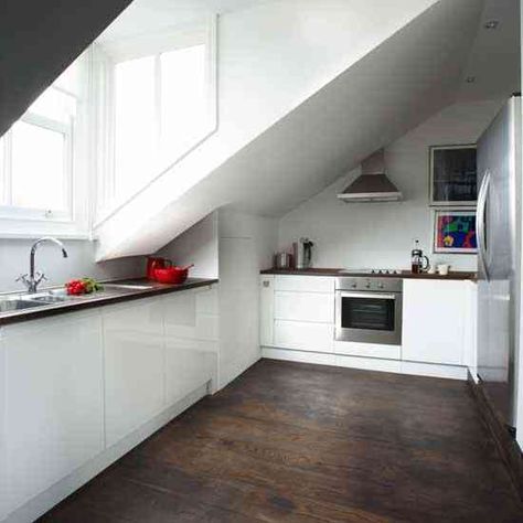 Modern Kitchen Pictures, Flat Renovation, Attic Kitchen, White Kitchen Cupboards, Kitchen Ideals, Homes Ideas, White Loft, Loft Kitchen, Small Attic