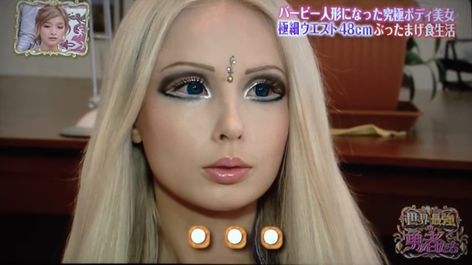 Valeria Lukyanova Makeup, Valerie Lukyanova, Valeria Lukyanova, Human Doll, Red Velvet Joy, Living Dolls, Barbie Dream House, Aesthetic Photography, Makeup Inspo