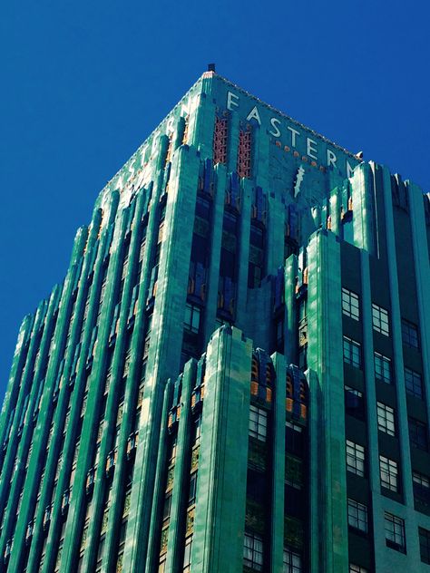 Eastern Columbia Building, Grand Architecture, Urban Architecture, Beautiful Buildings, Abandoned Places, Wonderful Places, Interior Architecture, New York Skyline, Skyscraper