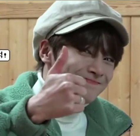 Skz Thumbs Up, Im Trying, My Account, Thumbs Up, Stray Kids, To Grow, Bread, Memes, Quick Saves