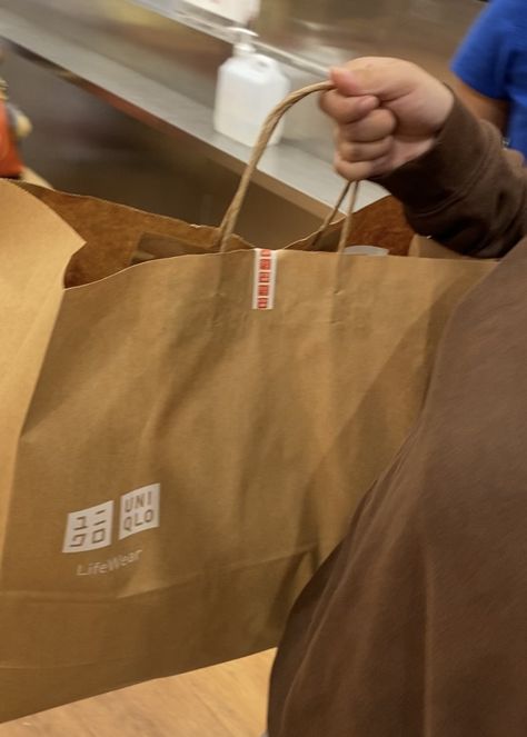 Paper Bag Aesthetic, Material Things, Bag Aesthetic, My Clothes, Bags Aesthetic, Match Me, Big Bags, Uniqlo, Paper Shopping Bag