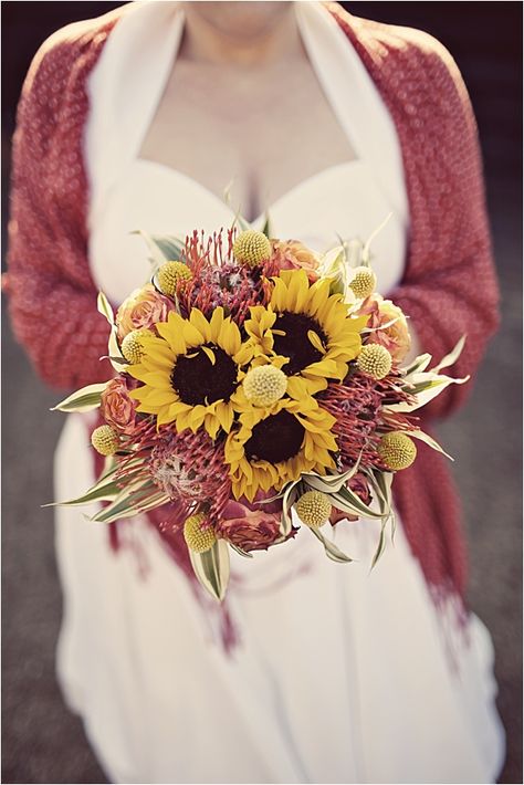 sunflower wedding bouquet, image by Anna Clarke Photography Sunflower Bridesmaid Bouquet, Wedding Flower Arrangements Fall, Wheat Wedding, Small Wedding Bouquets, Sunflowers And Roses, Bouquet Photography, Sunflower Wedding Bouquet, Bridal Bouquet Fall, Sunflower Bouquets