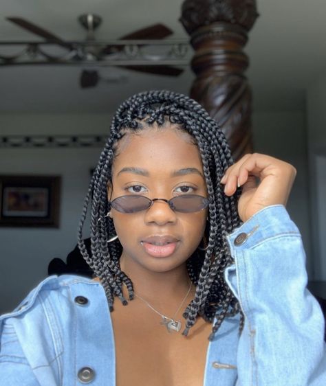 Box Braids With Side Part, Braids With Side Part, Short Braid Hairstyles, Short Braid, Short Box, Short Box Braids Hairstyles, Short Box Braids, Bob Braids, Braids Styles