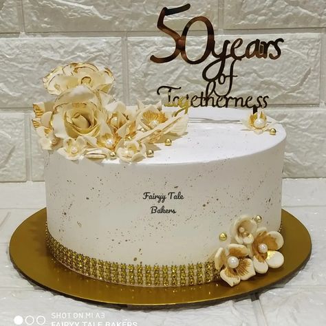 50 Anniversary Cake Designs, Cakes For 50th Wedding Anniversary, 50th Anniversary Cake Designs, 50th Anniversary Cakes Simple, 50 Anniversary Cake, 50th Birthday Cake Images, Golden Wedding Anniversary Cake, Anniversary Cake Designs, 50th Golden Anniversary