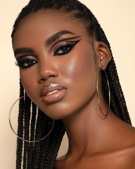 Dark Skin Eyeshadow 26 Ideas: Unleashing the Beauty of Deep Tones - women-club.online Dark Skin Eyeshadow, Woc Makeup, Maquillage Yeux Cut Crease, Mekap Mata, Sunkissed Skin, Makeup For Black Skin, Amazing Makeup, Smink Inspiration, Face Chart