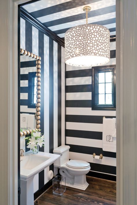 Modern Makeover Striped Wallpaper Bathroom, Black And White Powder Room, White Powder Room, Wallpaper Unique, Powder Room Decor, Art Deco Bathroom, Striped Walls, Deco Bathroom, Powder Room Design