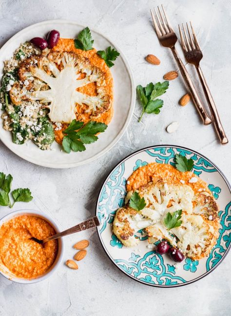 Roasted Cauliflower with Romesco Sauce - Danilicious Roasted Cauliflower Steaks, Romesco Sauce, Cauliflower Steaks, Healthy Food Motivation, Toasted Almonds, Cauliflower Recipes, Roasted Cauliflower, Paleo Gluten Free, Vegan Vegetarian