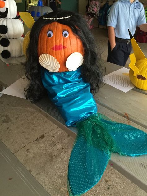 Non-carving Mermaid pumpkin Scary Pumpkin Decorating, Scary Pumpkin Decorating Ideas, Pumpkin Decoration Ideas, Mermaid Pumpkin, Carving A Pumpkin, Pumkin Decoration, Carved Mermaid, Pumpkin Decorating Ideas, Pumpkin Decorating Contest