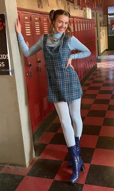 Disney Channel Inspired Outfits, Aimee Gibbs Outfits, Quirky Outfits Aesthetic, Anja Core, Cute Nerd Outfits, Twee Outfits, Nerdy Aesthetic, White Tights Outfit, Nerd Outfit