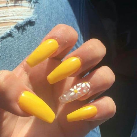 ⚡⚡🌻🌻❤CUTE nailss Fabulous yellow nails coffin glitter flower sunshine❤🌻🌻⚡⚡ 2019 Nails, Yellow Nail Art, Designer Nails, Yellow Nail, Nails 2018, Nail Idea, Super Nails, Pretty Hands, Acrylic Nail Art