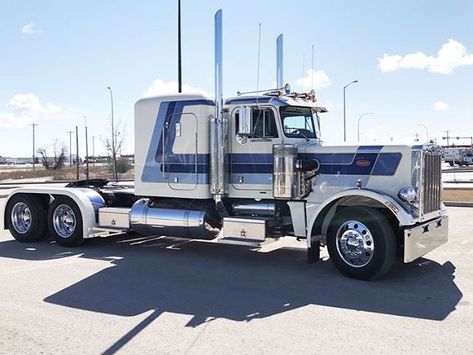 1987 Peterbilt 359 numbered classic 238  #359classic #peterbilt359 #peterbilt #1987peterbilt #cdlhunter @cdlhunter 359 Peterbilt Old School, Peterbilt 359 Custom, Peterbilt 359 Old School, 359 Peterbilt, Truck Logo, Peterbilt 359, Gray Instagram, Model Truck Kits, Freightliner Trucks