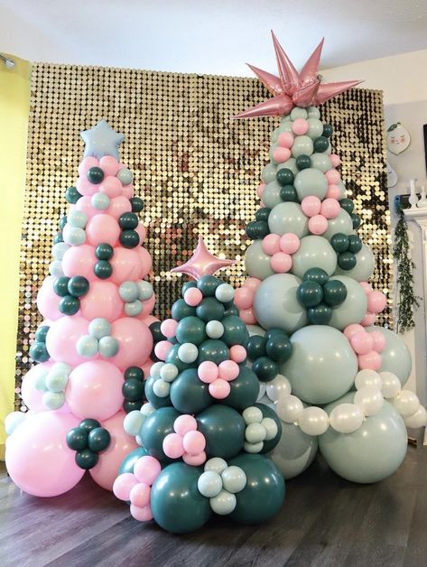 Winter Balloon Garland Backdrop, Pastel Christmas Balloon Garland, Pink Christmas Balloon Arch, Christmas Balloon Arch Winter Wonderland, Pastel Christmas Balloons, Pink Balloon Christmas Tree, Balloon Christmas Trees, Pink Christmas Balloon Garland, Winter Balloon Garland