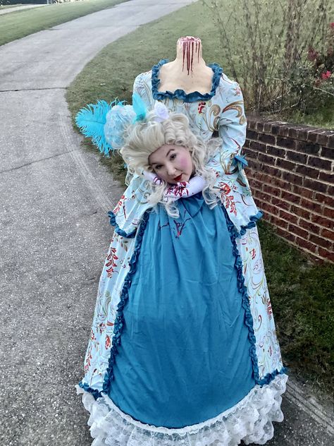 Halloween Costume Winners, Marie Antoinette Costume Halloween, Illusion Costumes, Marie Antoinette Costume, Quick Halloween Costumes, Uhyggelig Halloween, Scary Halloween Costume, Costume Tutorial, Homemade Halloween Costumes