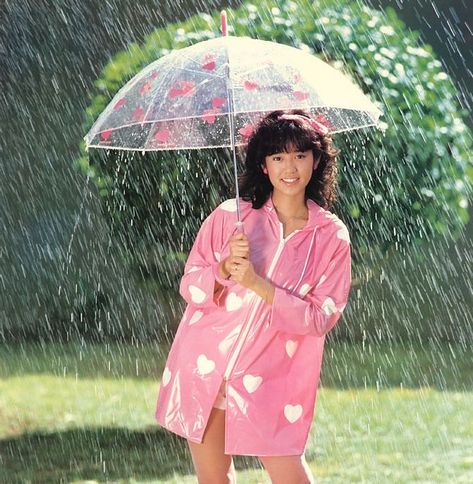 Person Holding Umbrella Reference, City Pop Japan 80s, Japan In The 80s, Yu Hayami, Japanese 80s, Modern Japanese Fashion, 80s Japanese Fashion, 80s Japan, Futurism Fashion