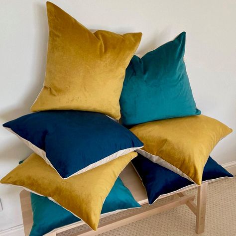 Blue And Mustard Living Room, Mustard Living Rooms, Mustard Bedroom, Teal And Mustard, Mustard Cushions, Navy Blue Sofa, Navy Living Rooms, Teal Living Rooms, Mink Colour