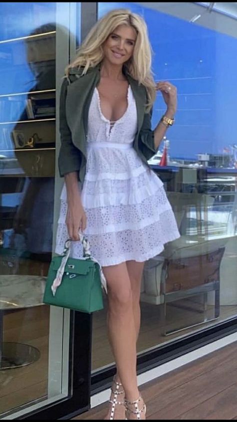 Victoria Silvstedt - Instagram Victoria Silverstedt, Victoria Silvstedt, Graduation Dress, Instagram