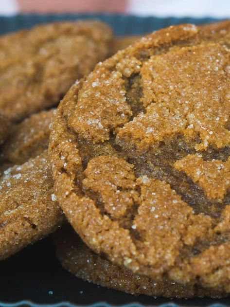 Splenda Cookies, Molasses Crinkles Recipe, Molasses Crinkles, Molasses Crinkle Cookies, Gingerbread Ingredients, Old Fashioned Molasses Cookies, Crinkles Recipe, Button Cookies, Ginger Cookie Recipes