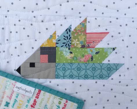 Hedgehog Quilt, Irish Chain Quilt, Japanese Patchwork, Quilt Care, Cute Cute, Half Square Triangles, Craft Blog, Quilt Block, Quilt Sewing