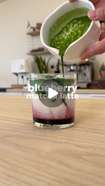 Brandon on Instagram: "blueberry matcha latte 🫐 such a popular drink nowadays but reasonably so  blueberry syrup: 2 cups blueberries (i used frozen here) 1/2 cup sugar (1 cup for extra sweet) squeeze in half a lemon heat up until soft and smooshable strain through, let it cool and sit overnight if possible  3.5g matcha powder, 35mL water at 73C ~120mL milk ~4+ tbsp blueberry syrup depending on how sweet you want it  #matcha #matchalatte #blueberrymatchalatte #matcharecipe #homecafe" Blueberry Matcha Latte, Blueberry Matcha, Blueberry Syrup, Matcha Recipe, Popular Drinks, Matcha Powder, Matcha Latte, Blueberries, 2 Cups