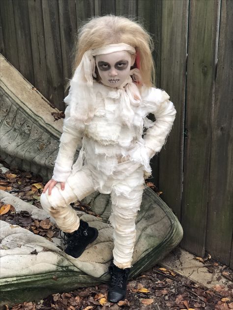 Kids Mummy Costume Diy, Diy Mummy Costume For Kids, Mummy Costume Kids, Mummy Costume Diy, Kids Mummy Costume, Homeade Halloween Costumes, Hallie Dress, Diy Mummy Costume, Burnt Cheese