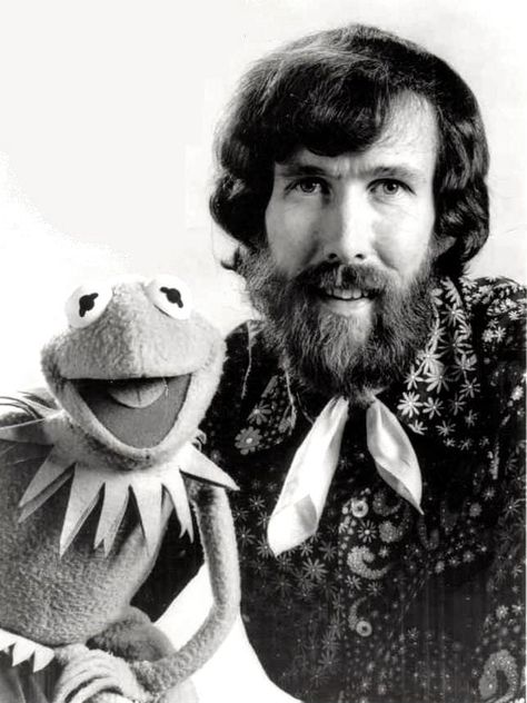 Jim Henson. After graduating from high school, Henson enrolled at the University of Maryland as a studio arts major, thinking he might become a commercial artist. A puppetry class offered in the applied arts department introduced him to the craft and textiles courses in the College of Home Economics, and he graduated in 1960 with a B.S. in home economics. Kermit And Miss Piggy, Frank Oz, Fraggle Rock, The Muppet Show, The Muppets, Kermit The Frog, Jim Henson, Big Bird, Famous Faces