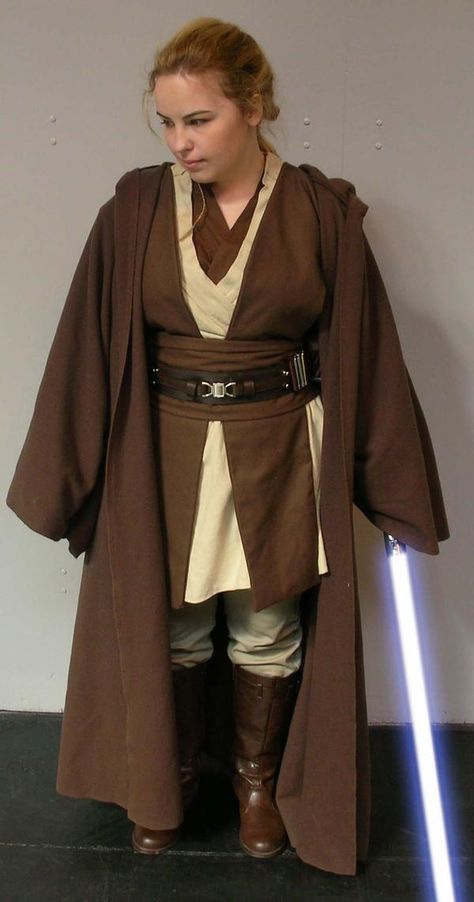 Jedi Costume by FrannyBunny on DeviantArt Female Jedi Costume, Jedi Halloween Costume, Halloween Jedi, Female Jedi, Jedi Outfit, Jedi Robe, Jedi Cosplay, Jedi Costume, Star Wars Halloween