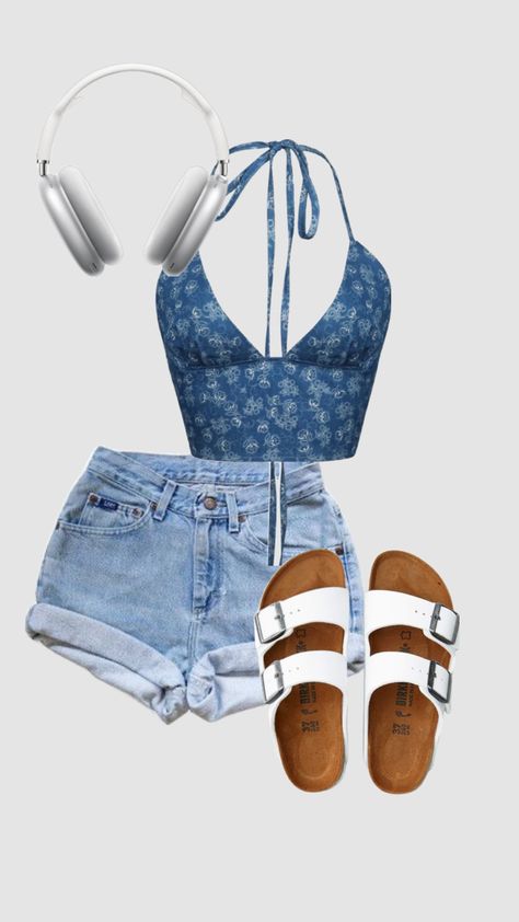 Comfortable Spring Outfits, Beachy Clothes Png, Outerbanks Themed Outfit, Kie Outer Banks Inspired Outfits, Ocean Themed Outfits, Kie Obx Inspired Outfits, Cocunut Girl Aesthetic Outfit, Outer Banks Outfits, Cute Beach Outfits