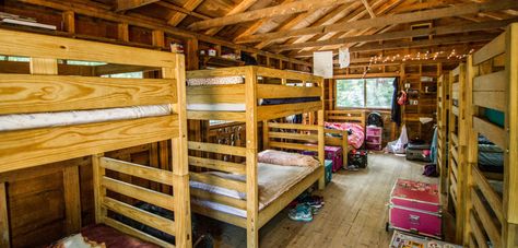 2018 Summer Camp Bunk Beds - organizing Ideas for Bedrooms Check more at http://www.closetreader.com/summer-camp-bunk-beds/ Summer Camp Bunk, Summer Camp Cabins, Camp Bunk Beds, Bunk Beds Ideas, Organizing Ideas For Bedrooms, Bunk Bed Organization, Camp Cabins, Ikea Makeover, Sleepaway Camp