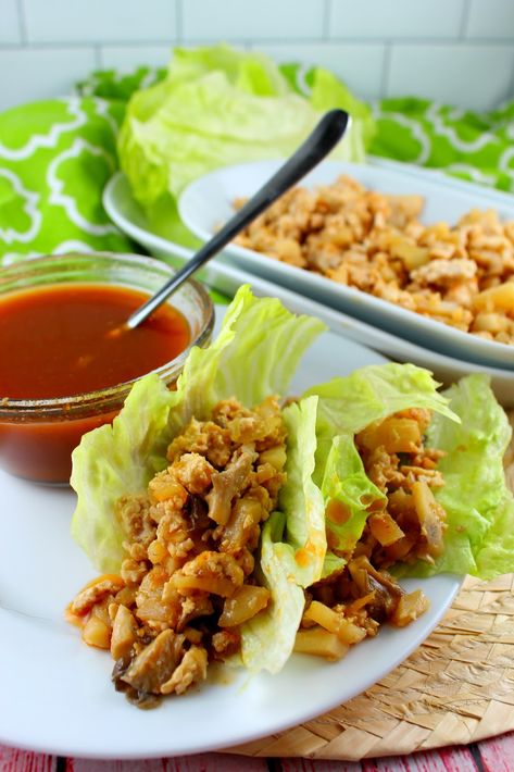 Lettuce Wrap Sauce, Pf Changs Lettuce Wraps, Pf Chang, Pf Changs, Lettuce Wrap Recipes, Lettuce Wrap, Chicken Lettuce Wraps, Food Board, Signature Dishes