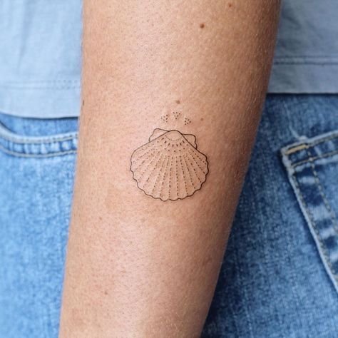 Scallop Tattoo Shells, Cockle Shell Tattoo, Delicate Shell Tattoo, Shell Stick And Poke, Mini Seashell Tattoo, Ocean Stick And Poke Tattoo, Dainty Seashell Tattoo, Ocean Eyes Tattoo, Conch Tattoo Shell