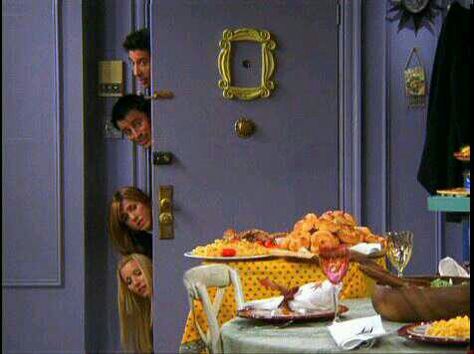 The floating heads do make a good point!! One of the thanksgiving episodes... Friends Thanksgiving Episodes, Friends Season 10, Friends 1994, So Called Friends, Friends Apartment, Monica And Chandler, Friend Quiz, Friends Thanksgiving, Friends Season