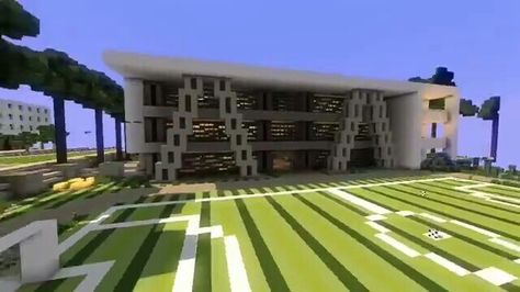 World of Keralis modern high school Modern High School, World Craft, Minecraft House Plans, Easy Minecraft Houses, Minecraft House, Minecraft Stuff, Minecraft Building, Minecraft Ideas, Facade House