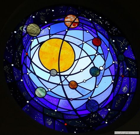 solar system Painted Glass Art, Mosaic Stained, Stained Glass Crafts, Stained Glass Designs, Coloured Glass, Stained Glass Panels, Stained Glass Projects, Stained Glass Mosaic, Glass Art Sculpture