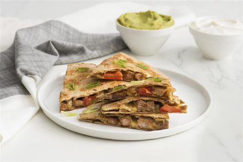 Pork and Pepper Quesadillas Easy Quesadilla Recipes, Best Pork Recipes, Tenderloin Pork, Fajita Sauce, Pork Quesadilla, Easy Quesadilla, Quesadilla Recipes Easy, Balsamic Mushrooms, Best Pork Recipe