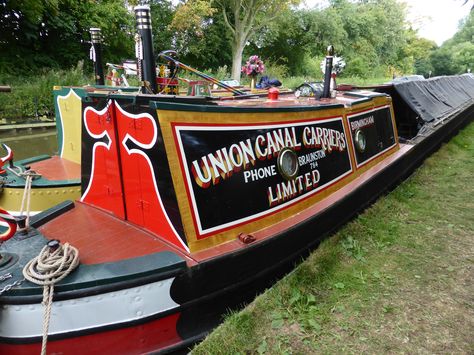 Shackleston Festival September 2nd 2017 Narrowboat Signwriting, Canal Boat Narrowboat, British Canals, Canal Art, Canal Barge, Boat Living, Narrow Boats, Narrow Boat, Canal Boats