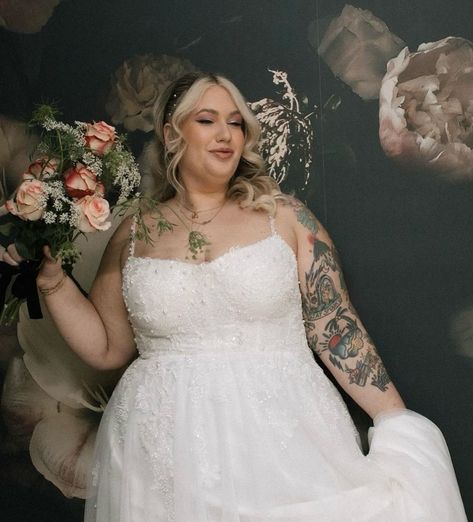 Brides With Tattoos, Plus Size Brides, Plus Size Wedding Gowns, Plus Size Wedding, The A Team, Bridal Gowns, Plus Size Fashion, Wedding Gowns, Dream Wedding