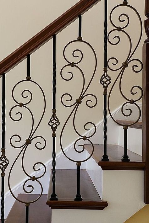 Staircase Railing Design Wrought Iron, درابزين السلم, درج السلم, Steel Railing Design, Wrought Iron Stair Railing, Wrought Iron Staircase, Staircase Railing Design, Traditional Staircase, Stairs Design Interior