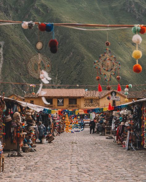 Have you heard of the Sacred Valley? 🇵🇪 A region in Peru’s Andean highlands and part of the heart of the Inca Empire, here are some of magical places to visit in the Sacred Valley 🦙 Chinchero - A visit to a traditional weaving centre where we fed alpacas and had a weaving demonstration from a few of the local women while sipping on muña tea 🌱 Moray - An ancient Incan laboratory with circular terraces believed to have been used for experimental agriculture 🎨 Pisac - a lovely town with ... Sacred Valley Peru, Parts Of The Heart, Inca Empire, Sacred Valley, Traditional Weaving, Lost City, Magical Places, The Locals, Agriculture